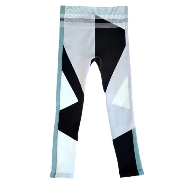 EC NIKE DRI-FIT HIGH WAIST CAPRI CROP PANT SZ.M - Picture 1 of 4